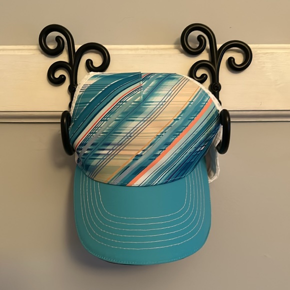 Headsweats hat, NWOT, great for exercise - Picture 2 of 3